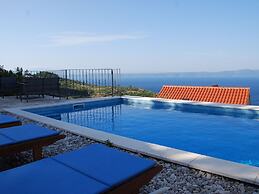 Villa in Podgora With Heated Pool