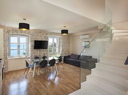 Villa in Podgora With Heated Pool