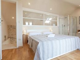 Villa in Podgora With Heated Pool