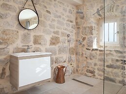 Villa in Podgora With Heated Pool