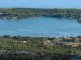 Comfortable Apartment With Roof Terrace and Sea View