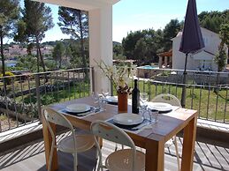 Comfortable Apartment With Roof Terrace and Sea View