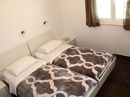 Comfortable Apartment With Roof Terrace and Sea View