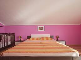 Adorable Holiday Home With Private Pool & Terrace With Barbecue