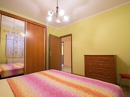 Adorable Holiday Home With Private Pool & Terrace With Barbecue