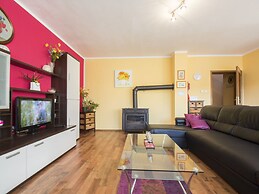 Adorable Holiday Home With Private Pool & Terrace With Barbecue