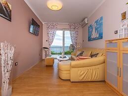 Apartment in Dramalj With Swimming Pool