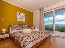 Apartment in Dramalj With Swimming Pool