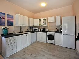 Nice Holiday House With Private Pool & Roof Terrace