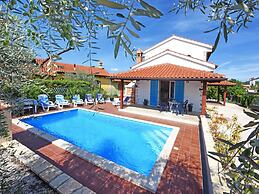 Nice Holiday House With Private Pool & Roof Terrace
