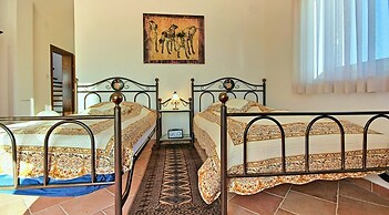 Gorgeous Villa With Private Swimming Pool and Covered Terrace