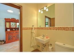 Gorgeous Villa With Private Swimming Pool and Covered Terrace