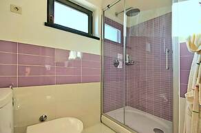 Gorgeous Villa With Private Swimming Pool and Covered Terrace