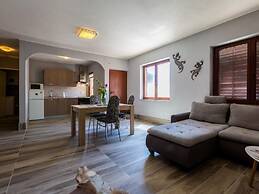 Large Holiday Home With Private Pool, Wellness & Sea View