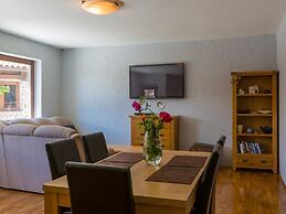 Large Holiday Home With Private Pool, Wellness & Sea View