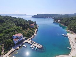 Lovely Island House With Private Swimming Pool, Garden, Bbq, Near the 