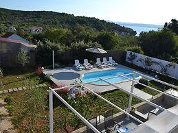 Lovely Island House With Private Swimming Pool, Garden, Bbq, Near the 