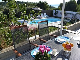Lovely Island House With Private Swimming Pool, Garden, Bbq, Near the 