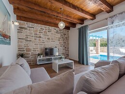 Modern Villa in Sukosan With Private Swimming Pool