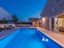 Modern Villa in Sukosan With Private Swimming Pool