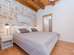 Modern Villa in Sukosan With Private Swimming Pool