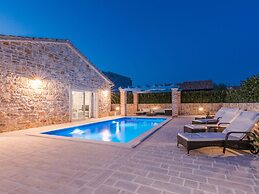 Modern Villa in Sukosan With Private Swimming Pool