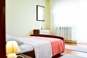 Spacious Apartment With Private Pool