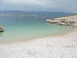 Spacious Apartment With Private Pool