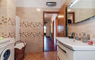 Spacious Apartment With Private Pool