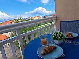 Apartment in Kastel Stafilic Near the sea