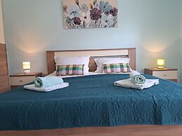 Apartment in Kastel Stafilic Near the sea