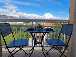 Apartment in Kastel Stafilic Near the sea