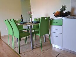 Apartment in Kastel Stafilic Near the sea