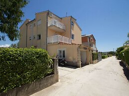 Apartment in Kastel Stafilic Near the sea