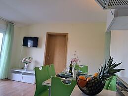 Apartment in Kastel Stafilic Near the sea