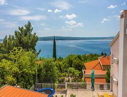 Studio Apartment With Swimming Pool & Sea View