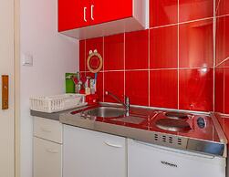 Studio Apartment With Swimming Pool & Sea View