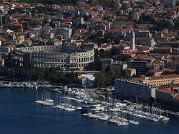 Wonderful Holiday Home in Pula