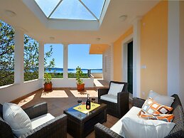 Attractive Villa in Kastel Luksic on Mount Kozjak