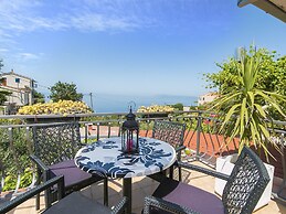 Cozy Holiday Home in Podgora