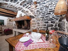 Cozy Holiday Home in Podgora