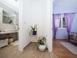 Cozy Holiday Home in Podgora