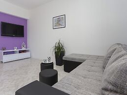 Apartment in Katel Gomilica Near Beach