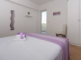 Apartment in Katel Gomilica Near Beach