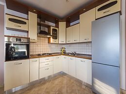 Cosy Holiday Home in Policnik With Pool