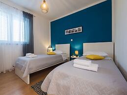 Cosy Holiday Home in Policnik With Pool