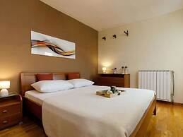 Charming Villa With Private Pool