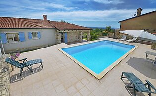 Authentic Holiday Home With Private Pool & Covered Terrace