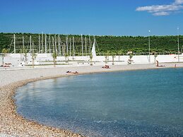 Charming Holiday Home in Prkos With Swimming Pool