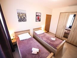 Charming Holiday Home in Prkos With Swimming Pool